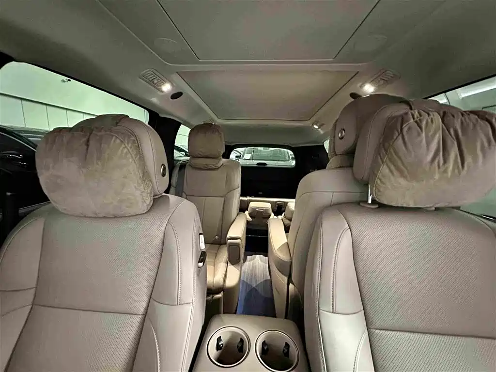 Li Auto Li MEGA — миниатюра 15