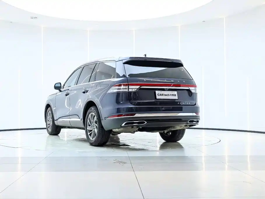 Lincoln Aviator — миниатюра 20