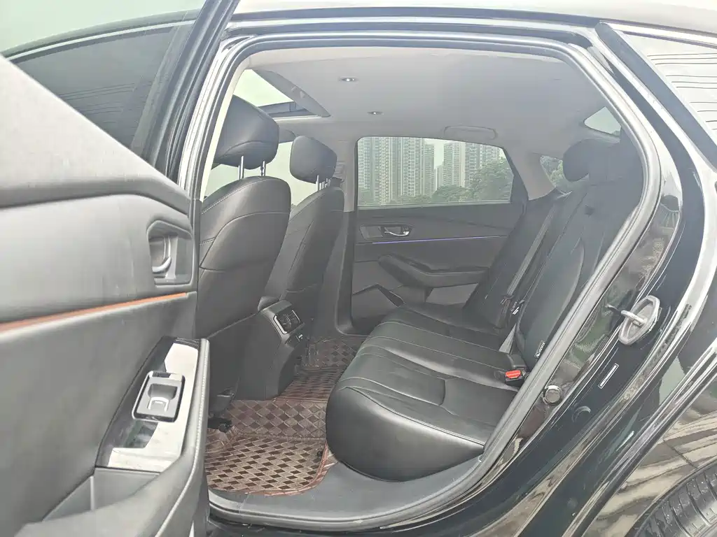 Honda Accord — миниатюра 9