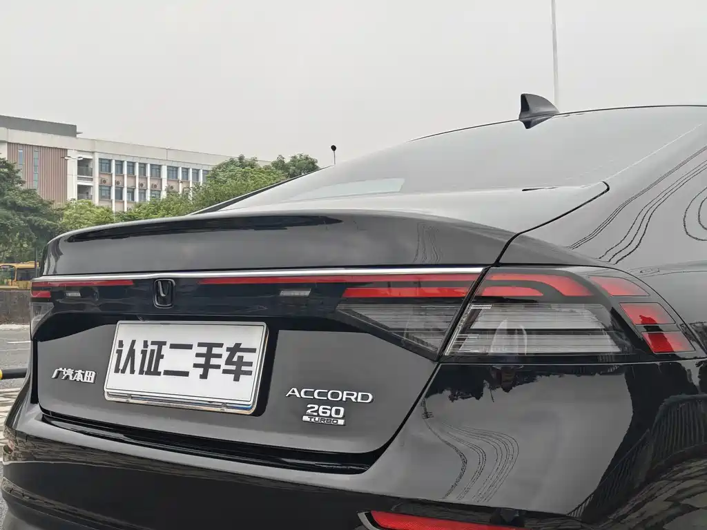 Honda Accord — миниатюра 24