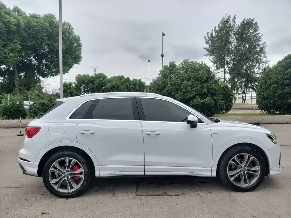 Audi Q3 — миниатюра 4
