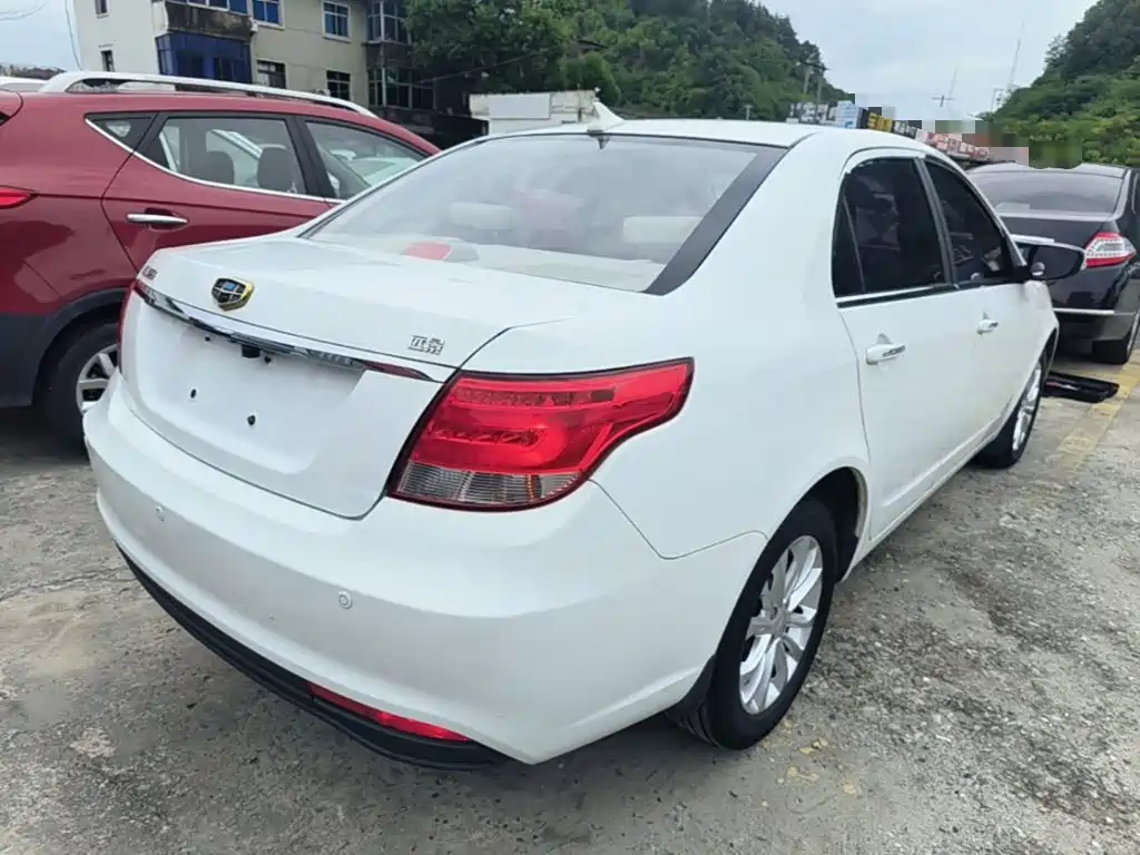 Geely Vision — миниатюра 7