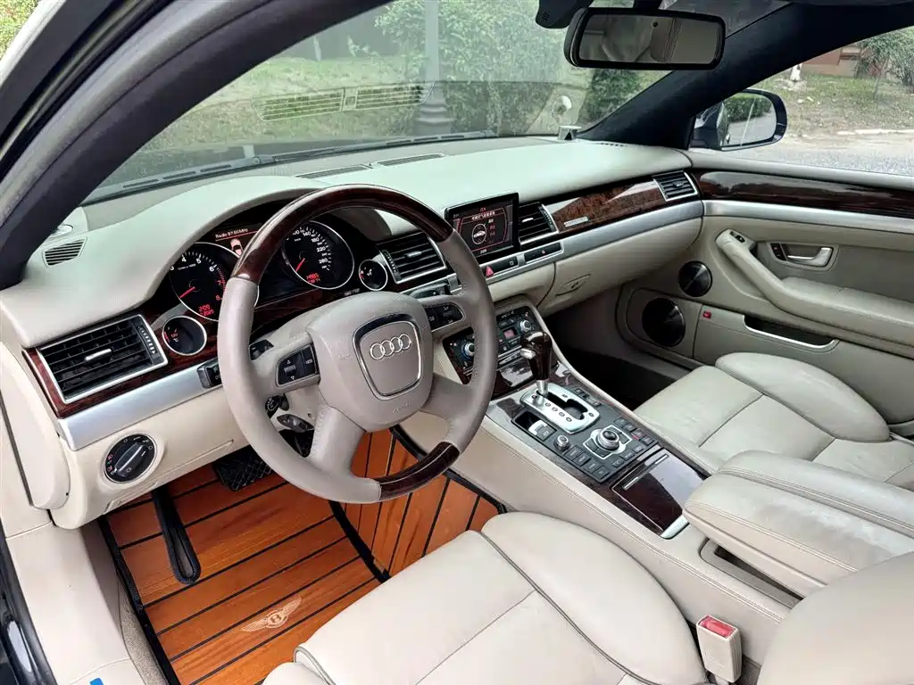 Audi A8 2009 A8L 6.0 W12 quattro