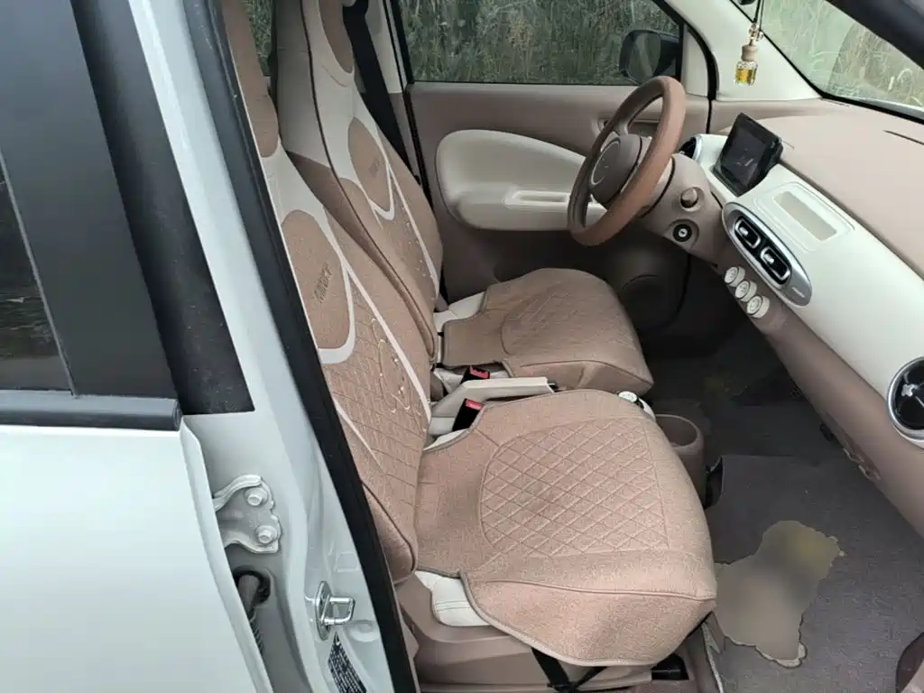 Wuling MINIEV — миниатюра 25