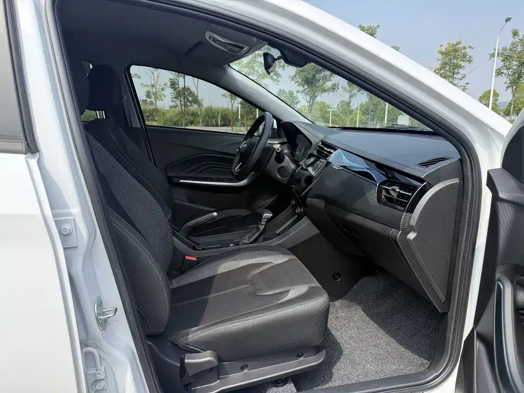Chery Tiggo 3x — миниатюра 10