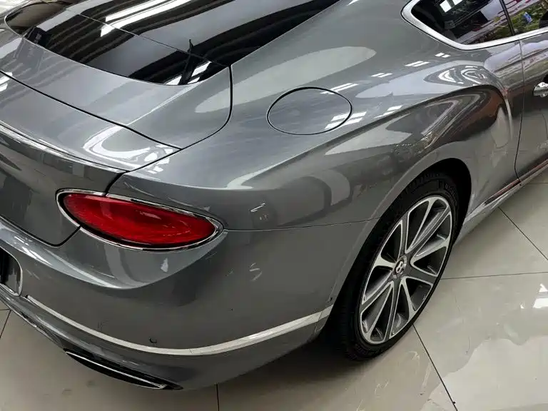 Bentley Continental — миниатюра 6