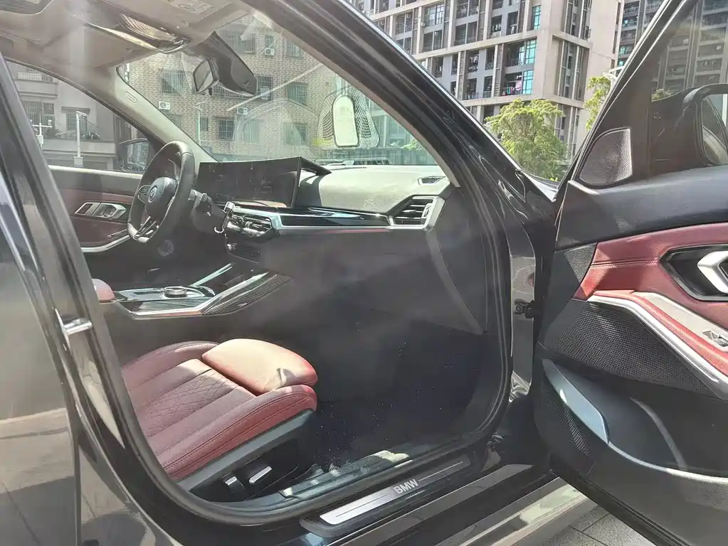 BMW i3 2023 eDrive 40 L