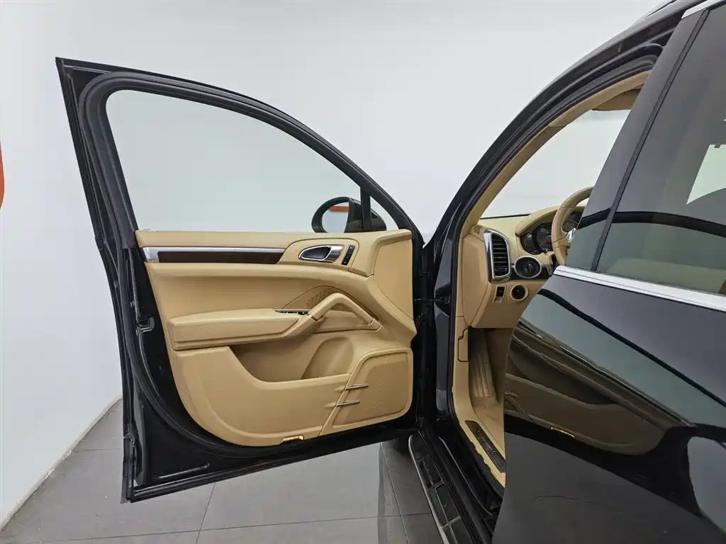 Porsche Cayenne 2011 Cayenne S 4.8L