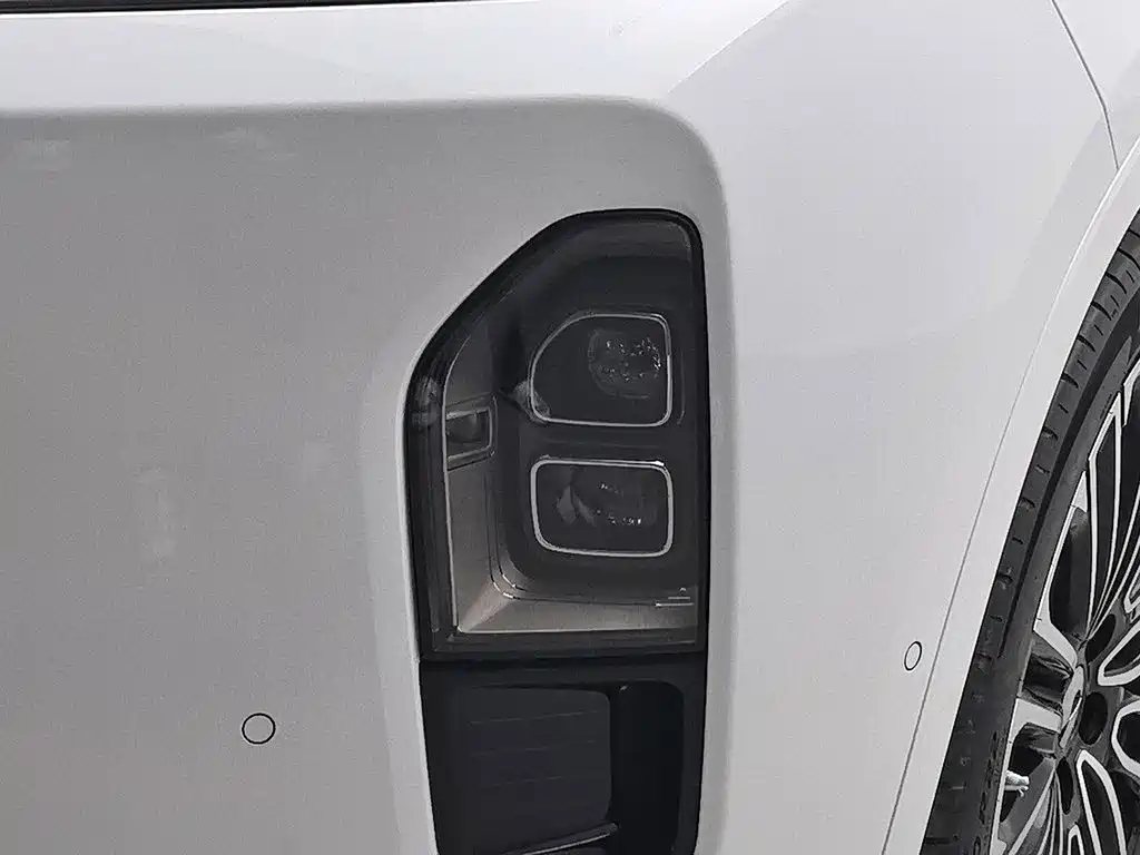 NIO ES8 — миниатюра 7