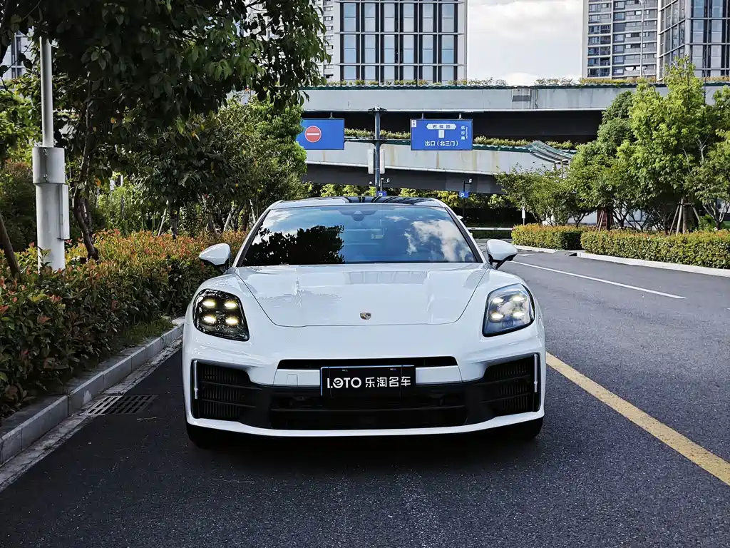 Porsche Panamera — миниатюра 3