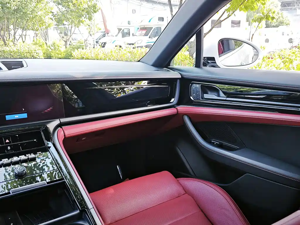 Porsche Panamera — миниатюра 13