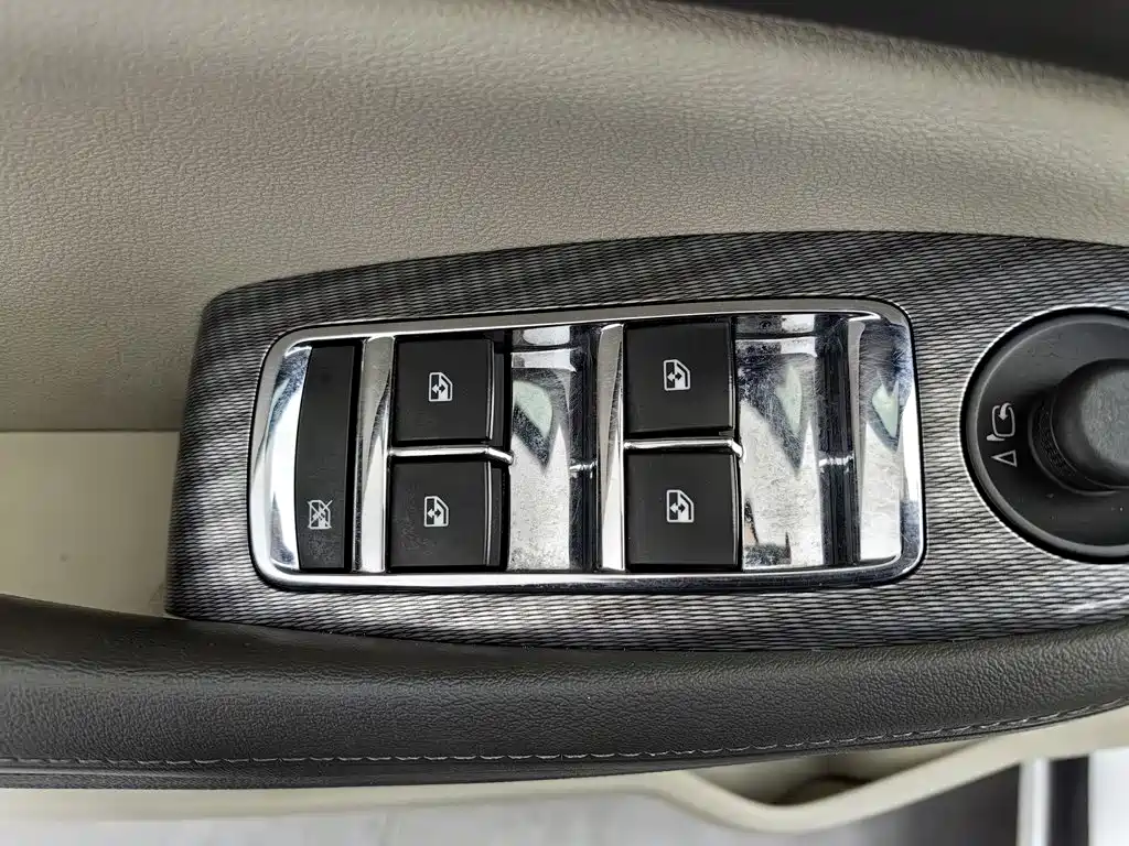 Chevrolet Malibu — миниатюра 9