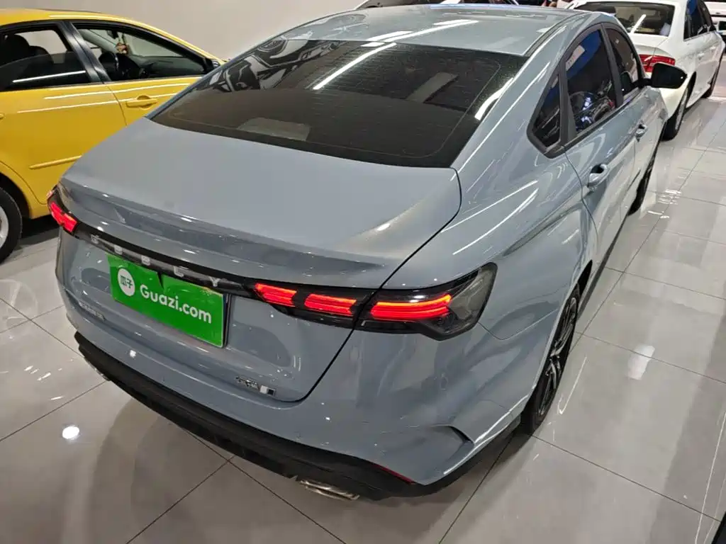 Geely Binrui — миниатюра 7