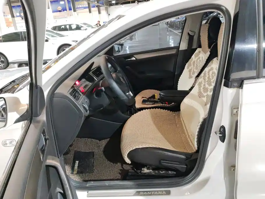 Volkswagen Santana — миниатюра 9