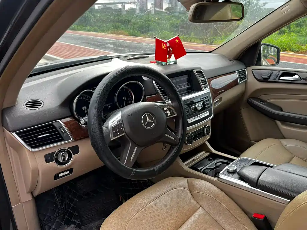 Mercedes-Benz M 2012 ML 350