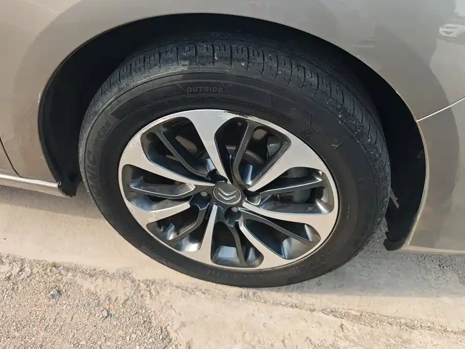 Citroen C4L — миниатюра 6