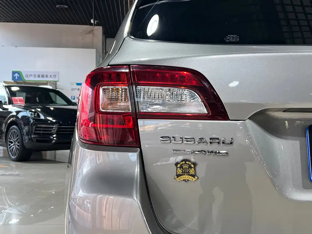 SUBARU OUTBACK