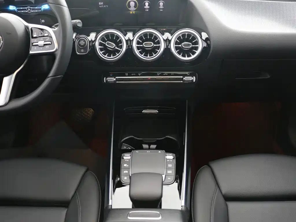 Mercedes-Benz GLA — миниатюра 9