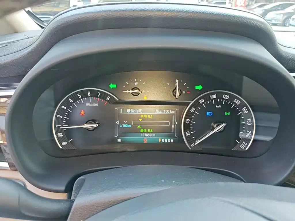Buick GL8 — миниатюра 12