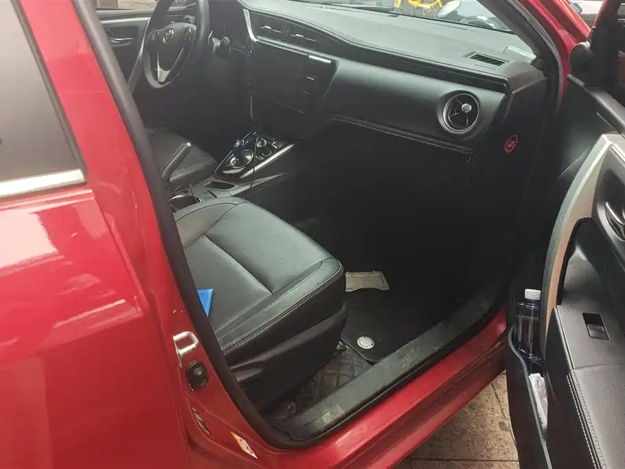 Toyota Corolla Levin 2016 1.8H GS E-CVT Elite