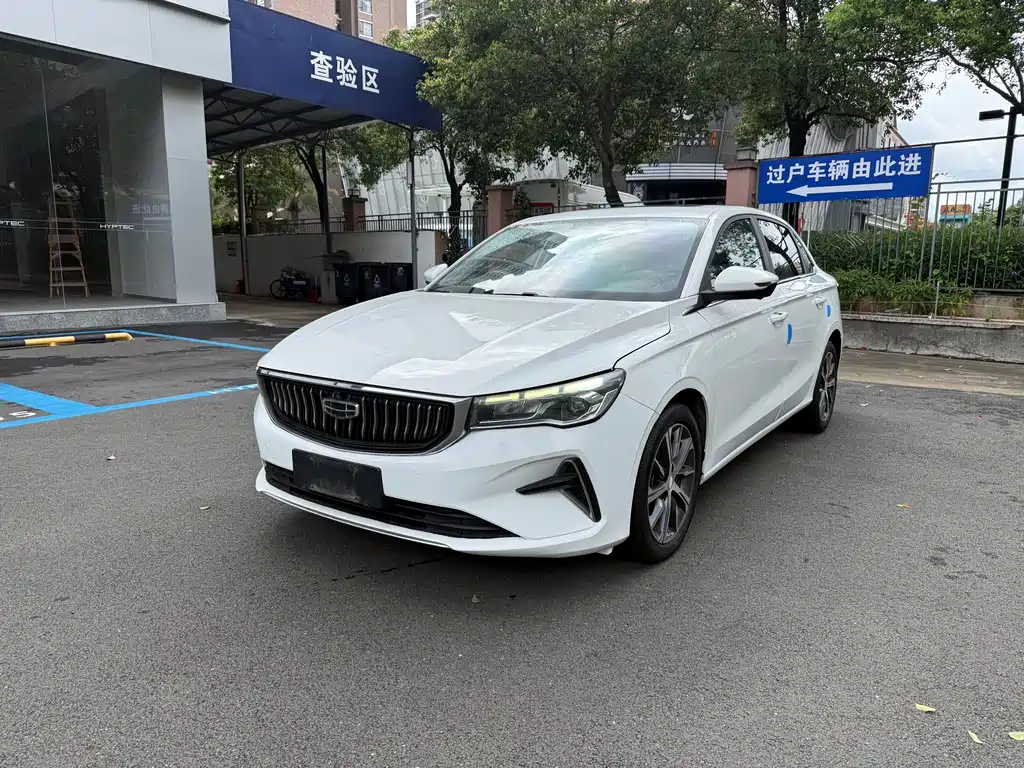 2023 Geely Emgrand GT - zdjęcie 1 z 19