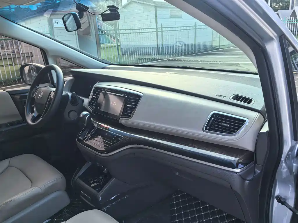 Honda Odyssey — миниатюра 14