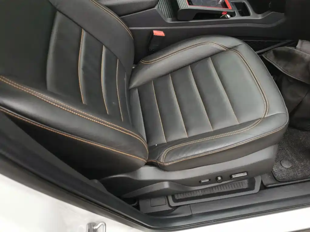 Ford Kuga — миниатюра 25