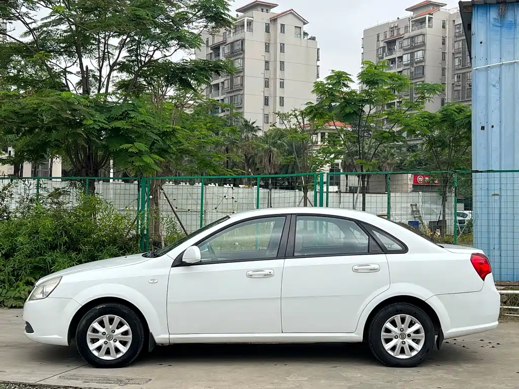 Buick Excelle 1.5L Auto Classic Type, фото 3