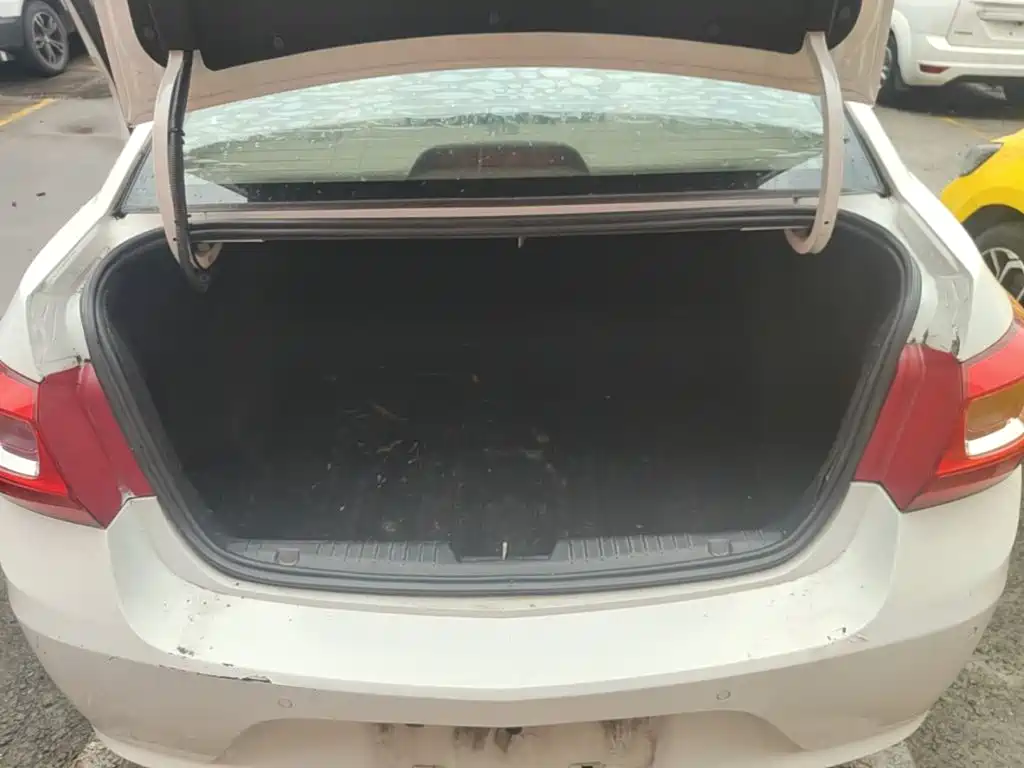 Chevrolet Cruze — миниатюра 19