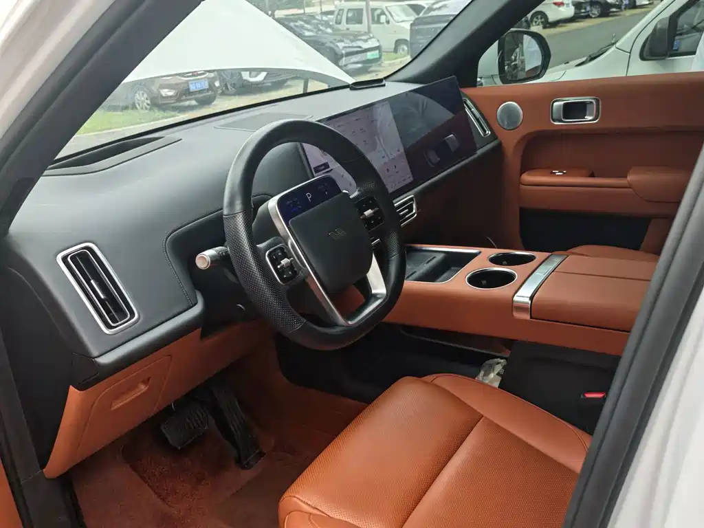 Li Auto Li L8 — миниатюра 6