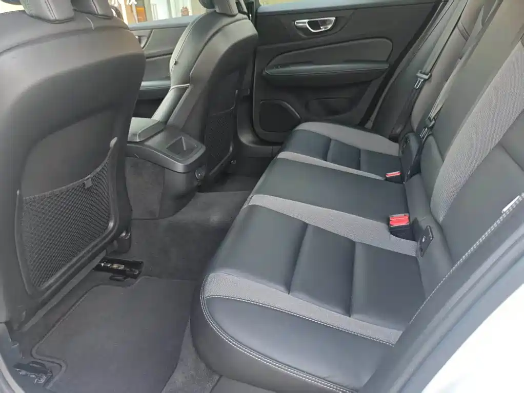 Volvo S60 — миниатюра 10