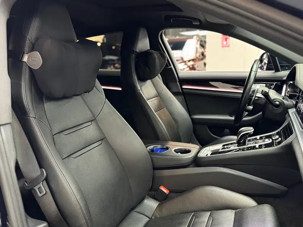 PORSCHE PANAMERA NEW ENERGY