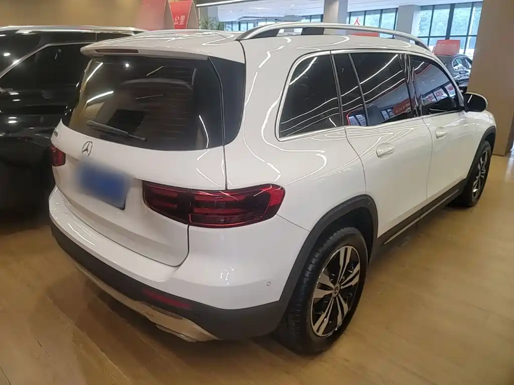 Mercedes-Benz GLB — миниатюра 7