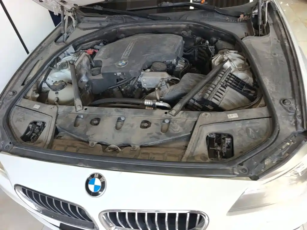 BMW 5 Series — миниатюра 20