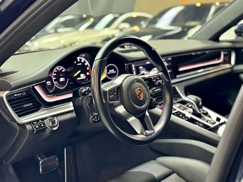 PORSCHE PANAMERA NEW ENERGY