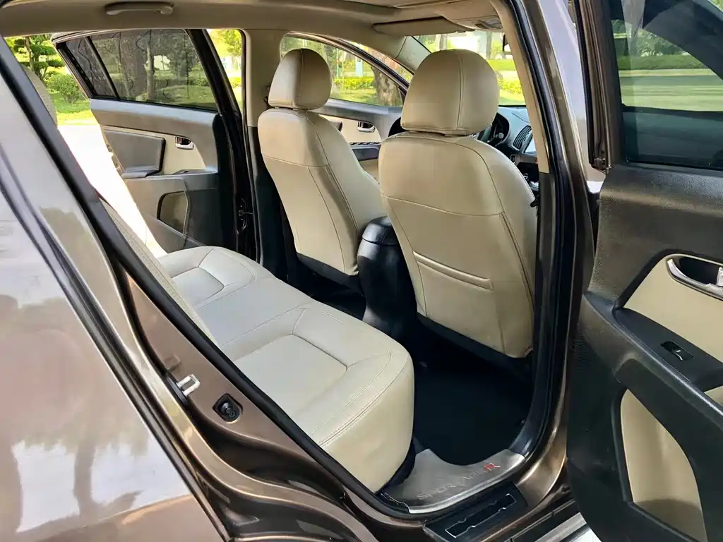 Kia Sportage — миниатюра 12