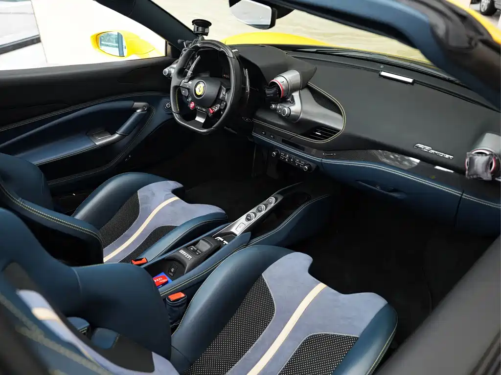 Ferrari F8 2020 Spider 3.9T V8