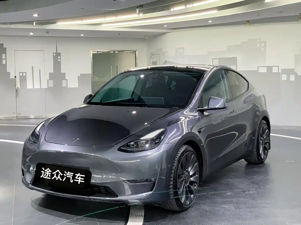 TESLA MODEL Y