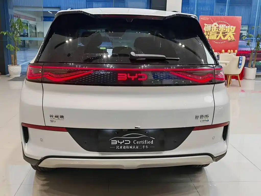 BYD Sealion 05 EV — миниатюра 11