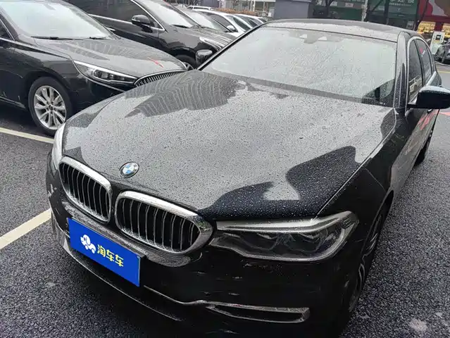 BMW 5 SERIES