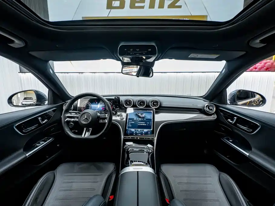 Mercedes-Benz C-Class — миниатюра 14