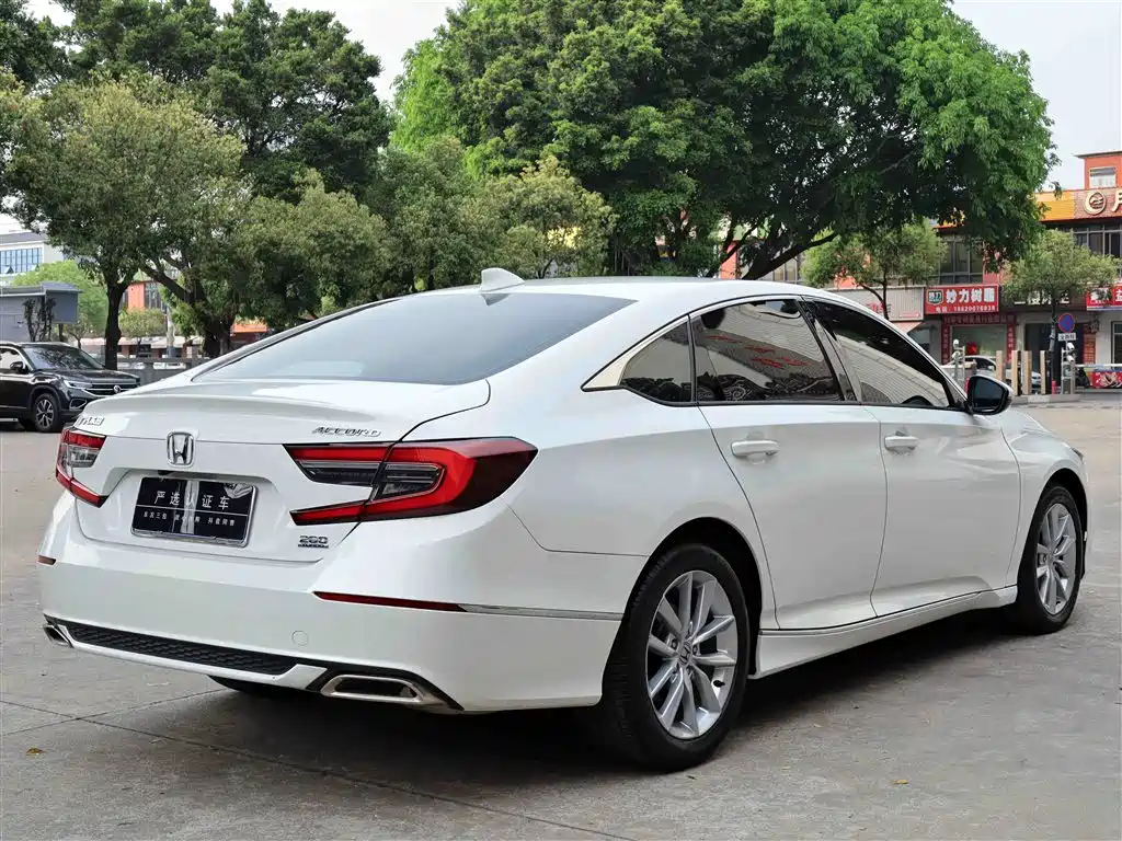 Honda Accord 260TURBO Luxury Edition, фото 7