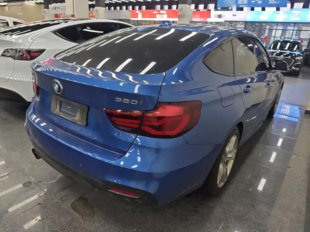 BMW 3 Series GT 3 GT 2019 320i M Sport