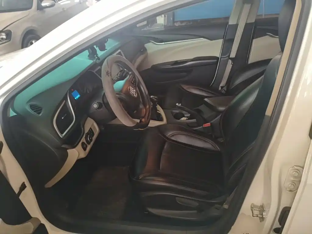 Buick Excelle — миниатюра 15