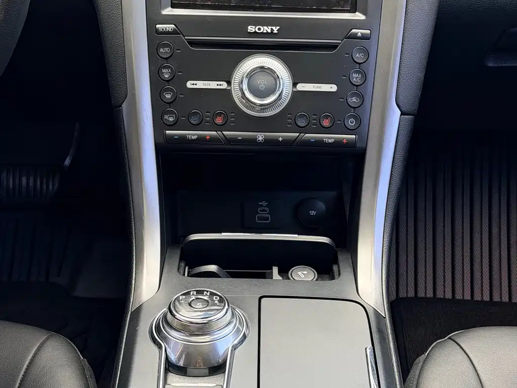 Ford Mondeo — миниатюра 15