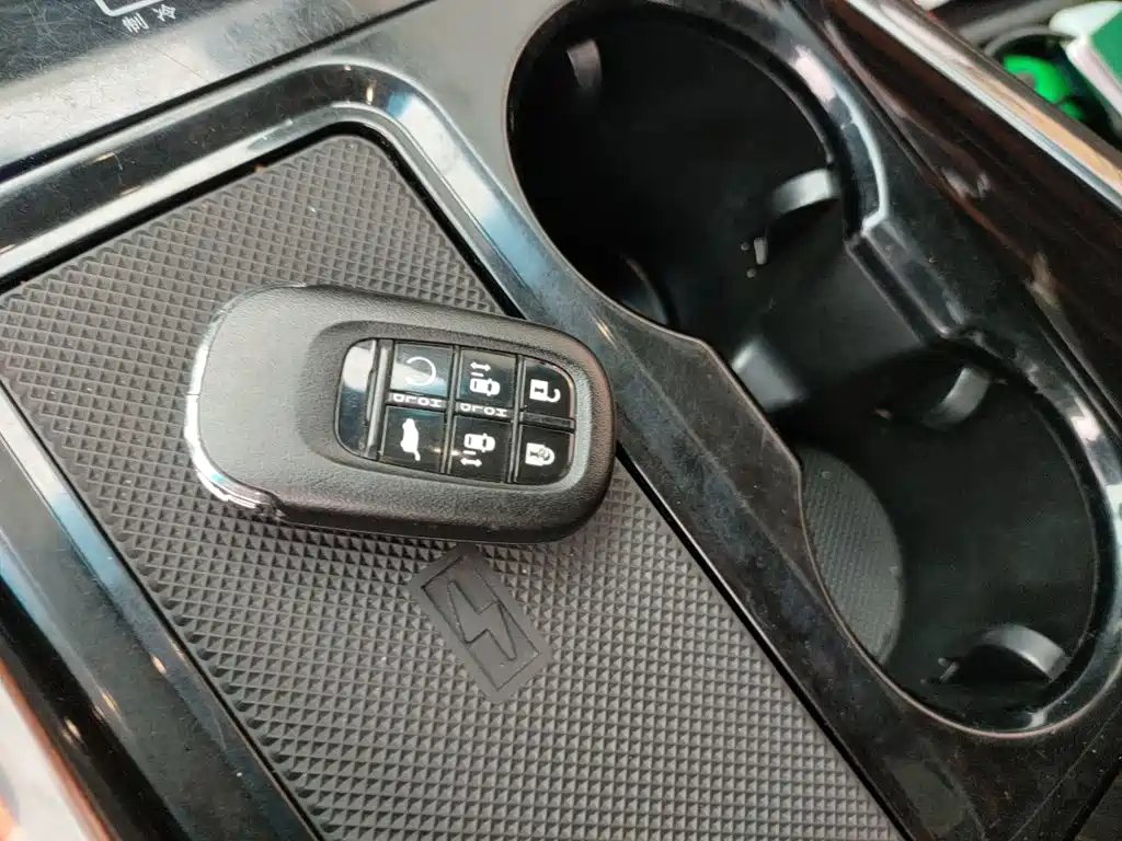 Honda Elysion — миниатюра 12