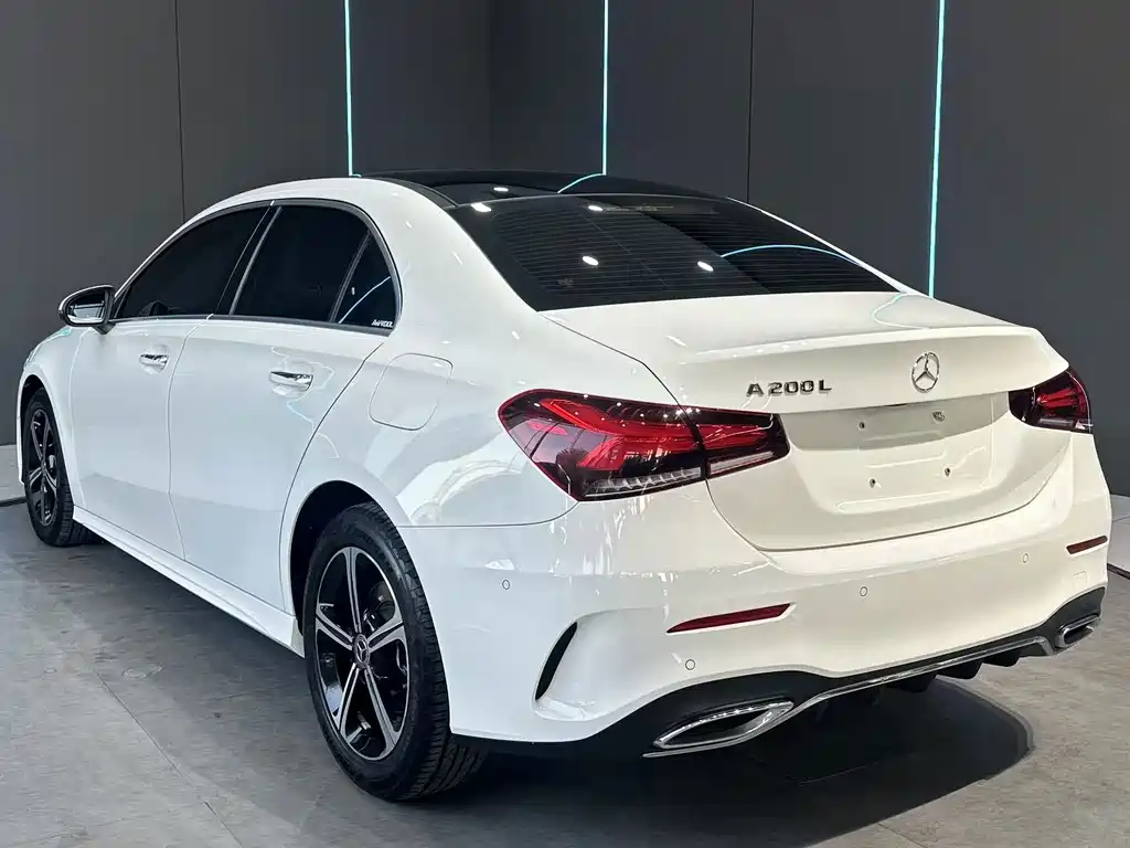 Mercedes-Benz A-Class — миниатюра 8