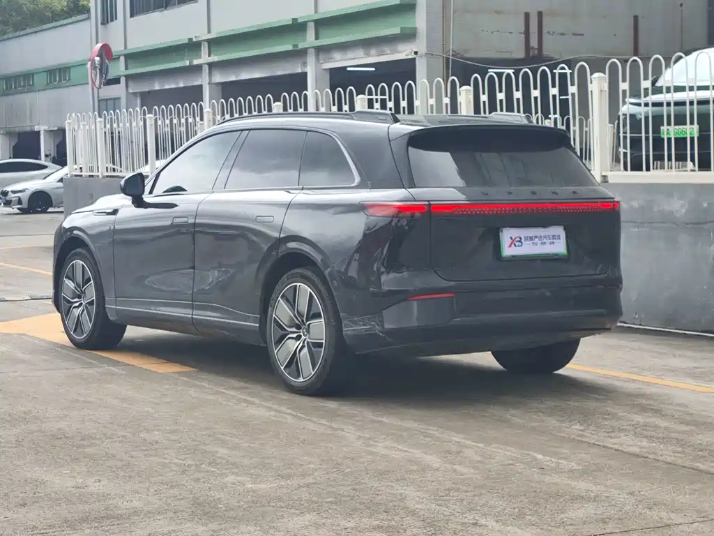 XPeng G9 — миниатюра 4