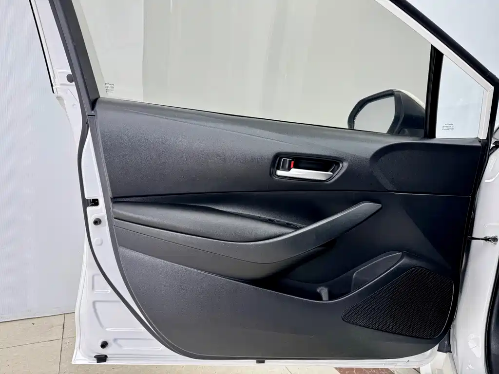 Toyota Corolla — миниатюра 7