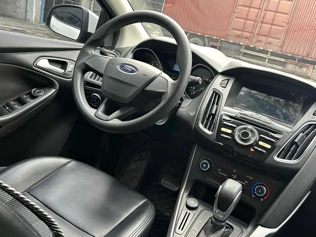 Ford Focus 2017 1.6L AT Comfort